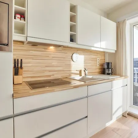 Familial, Lumineux Avec Parking & Terrasse شقة أوستيند